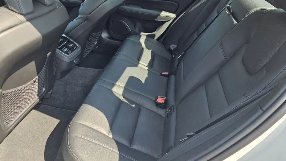 VOLVO S60 S60 B5 B AWD Ultimate Dark aut