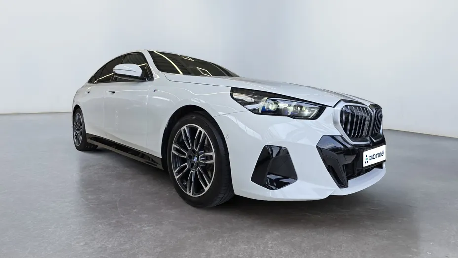 BMW Seria 5 520i mHEV M Sport aut