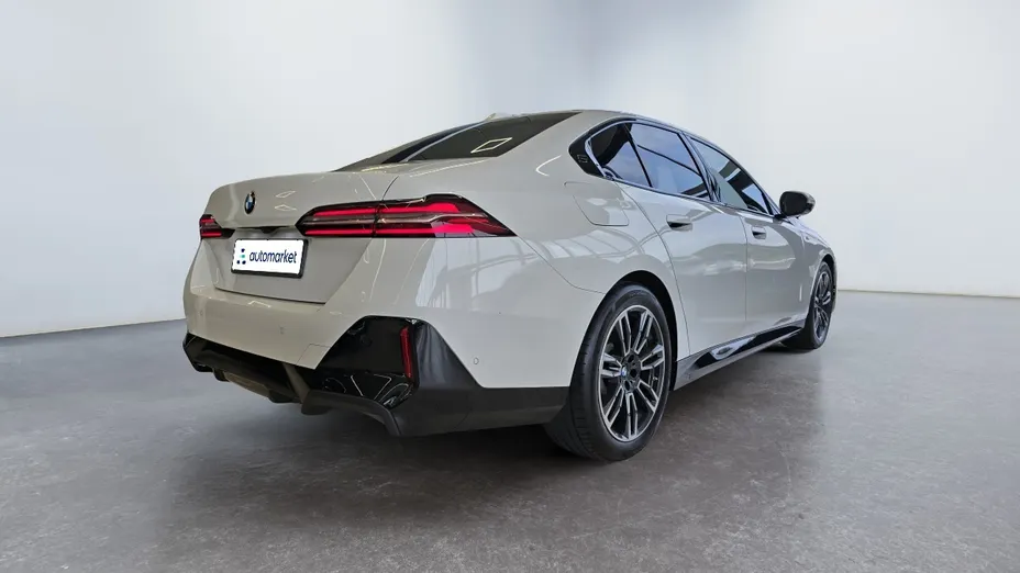 BMW Seria 5 520i mHEV M Sport aut