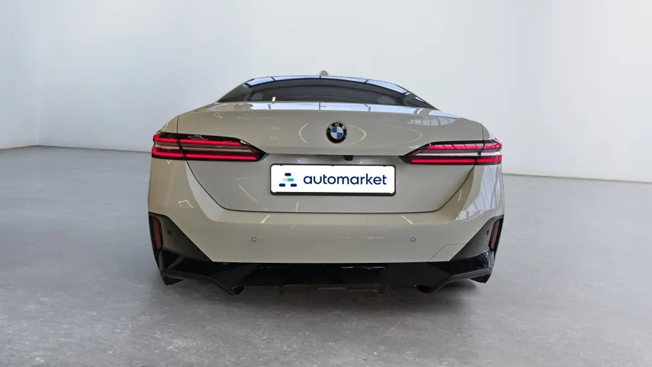 BMW Seria 5 520i mHEV M Sport aut