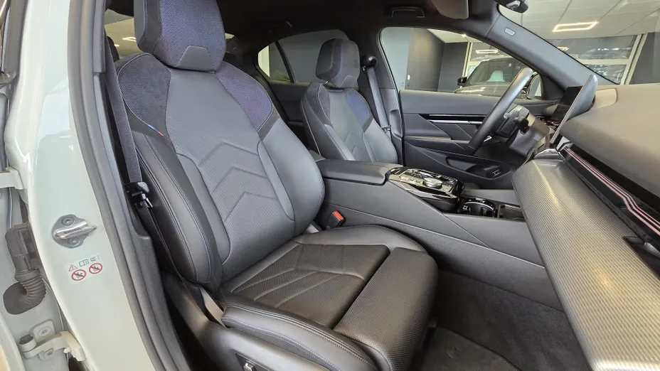 BMW Seria 5 520i mHEV M Sport aut