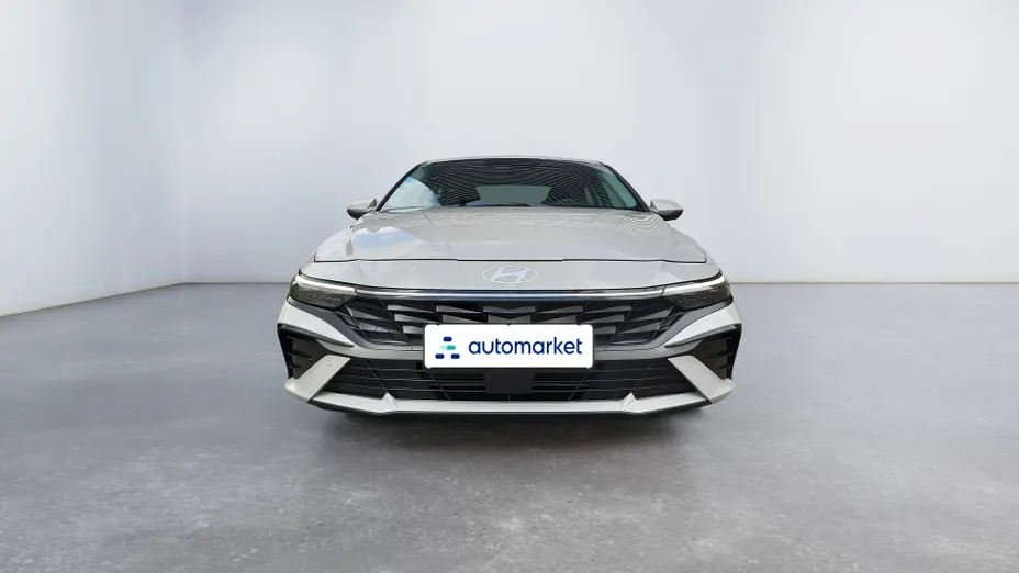 HYUNDAI Elantra Elantra 1.6 Smart CVT