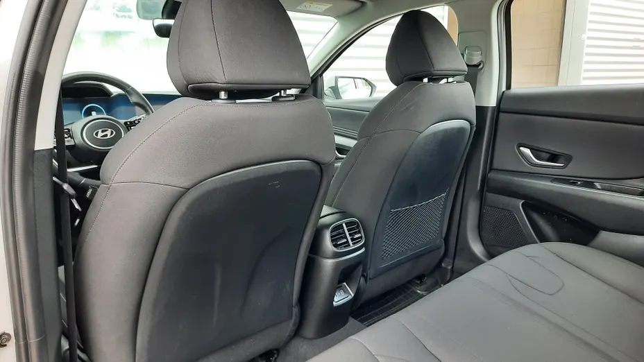HYUNDAI Elantra Elantra 1.6 Smart CVT