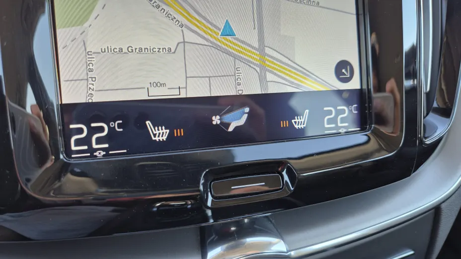 VOLVO XC60 XC60 T4 Momentum Pro aut