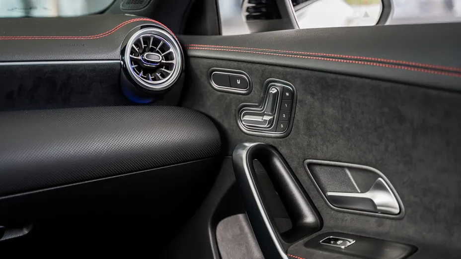MERCEDES-BENZ CLA CLA 200 AMG Line 7G-DCT Nowy
