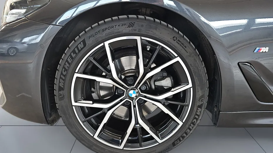 BMW Seria 5 520d xDrive mHEV M Sport sport-aut