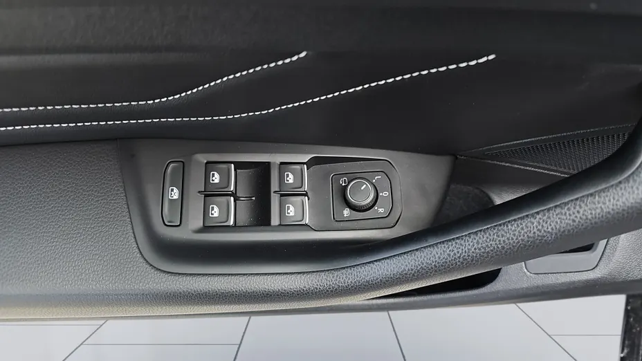 VOLKSWAGEN Arteon Arteon 2.0 TSI Elegance DSG