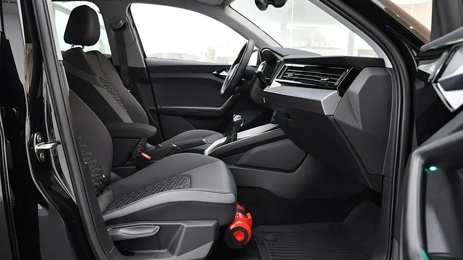 AUDI A1 A1 30 TFSI Advanced S tronic