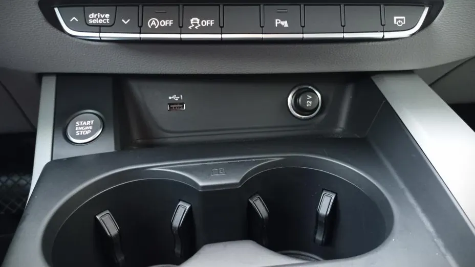 AUDI A4 A4 35 TFSI mHEV Advanced S tronic
