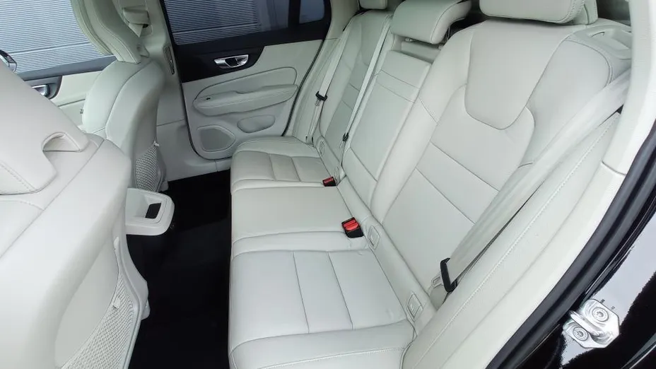 VOLVO V60 V60 B5 B AWD Inscription aut