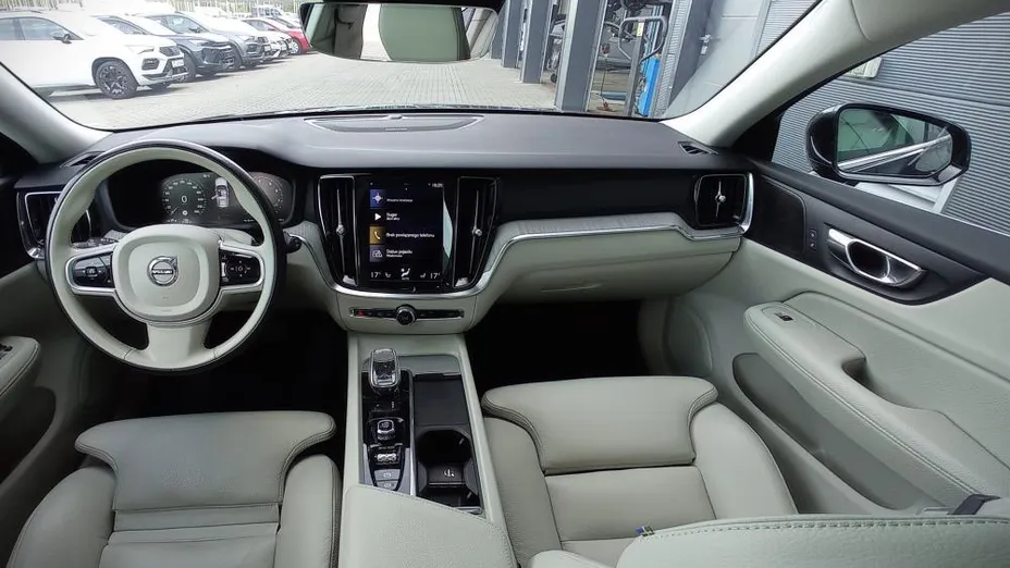 VOLVO V60 V60 B5 B AWD Inscription aut