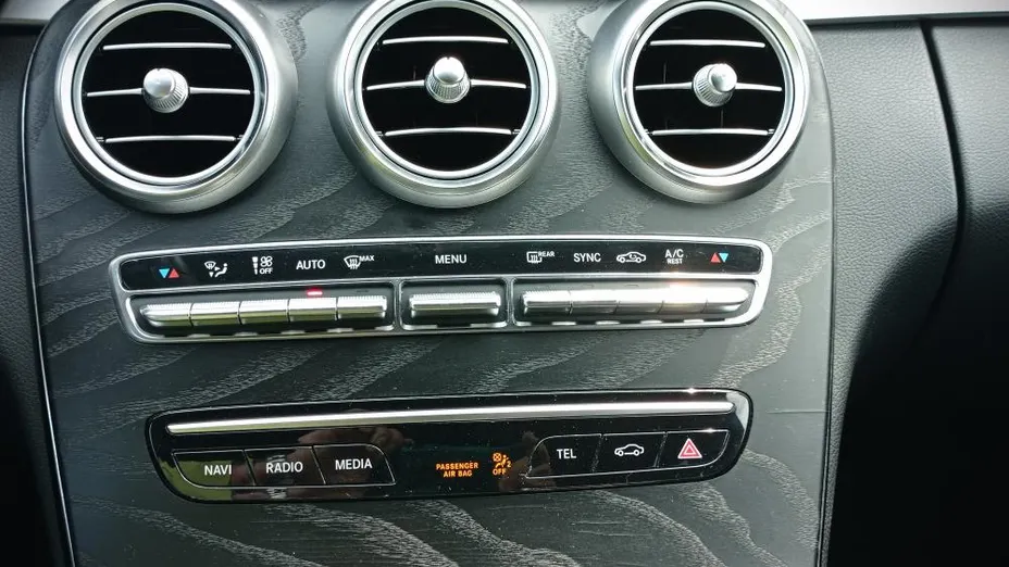 MERCEDES-BENZ C Klasa C 220 d 9G-TRONIC