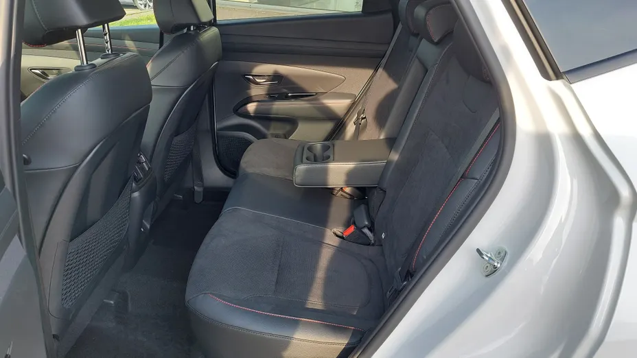 HYUNDAI Tucson Tucson 1.6 T-GDi HEV N-Line 4WD aut Nowy