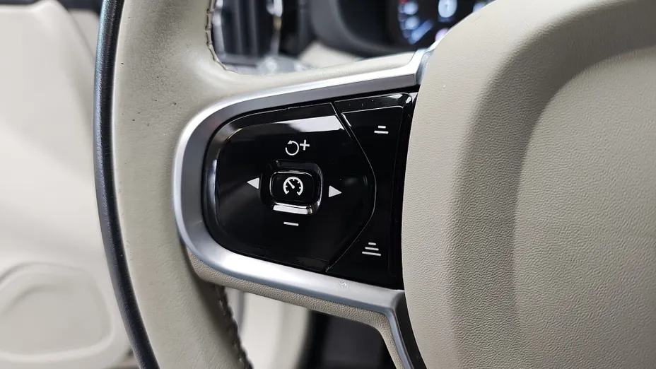 VOLVO XC60 XC60 B4 D AWD Inscription aut