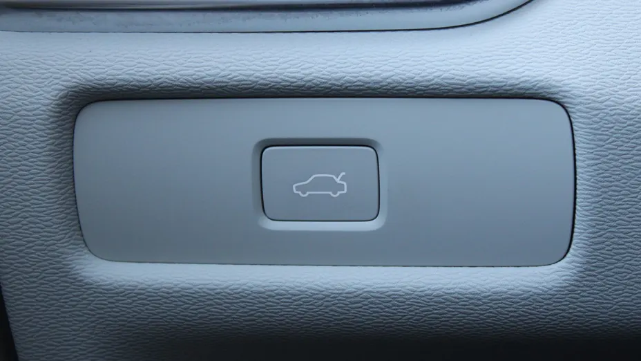 VOLVO S60 S60 B5 B AWD Plus Dark aut