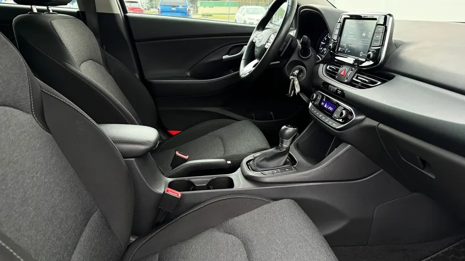 HYUNDAI i30 i30 1.0 T-GDI Smart DCT