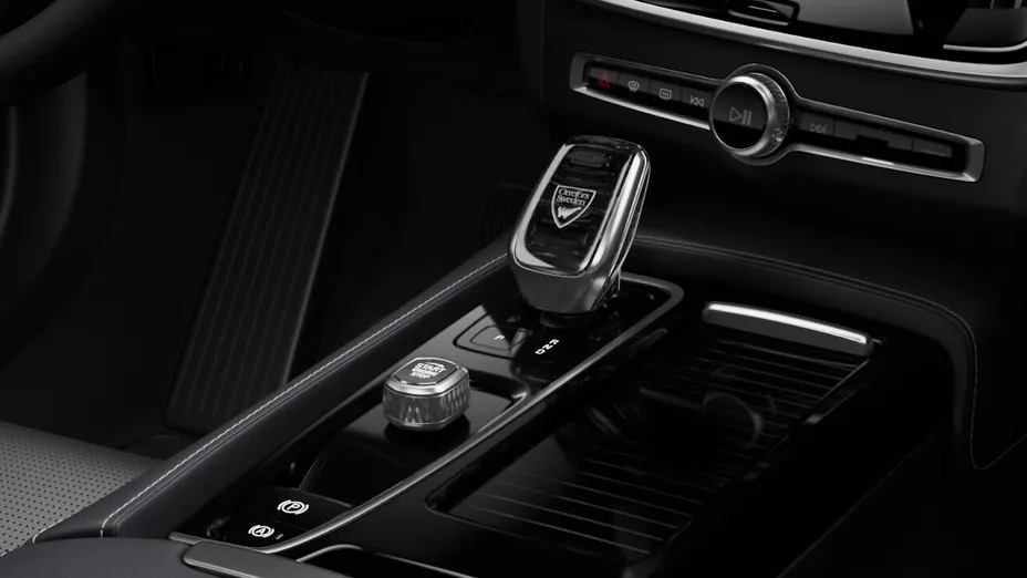 VOLVO V90 V90 T6 AWD Plug-In Hybrid Plus Dark aut Nowy