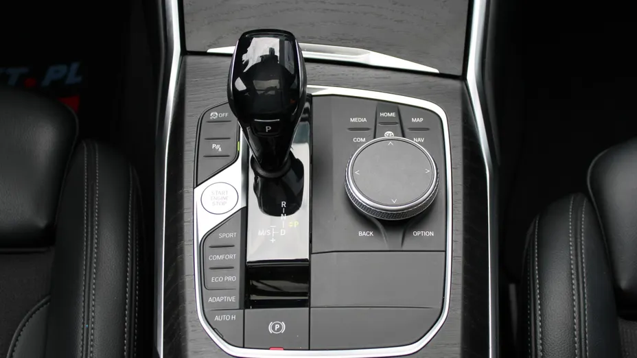 BMW Seria 3 320d xDrive Sport Line aut