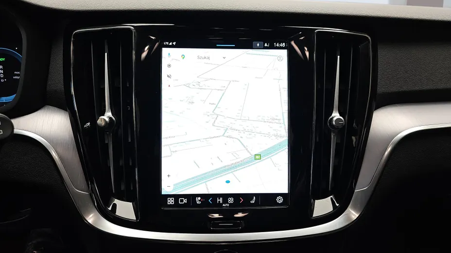 VOLVO V60 V60 T6 AWD Plug-In Hybrid Core aut