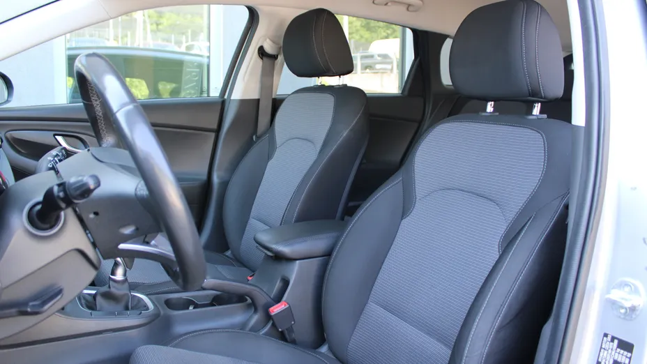 HYUNDAI i30 i30 1.5 DPI Modern