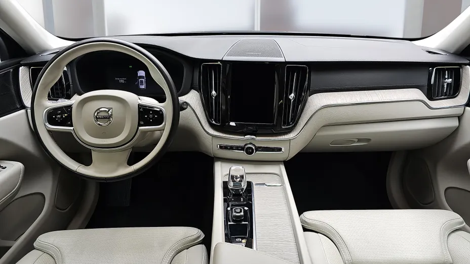 VOLVO XC60 XC60 B5 B AWD Inscription aut