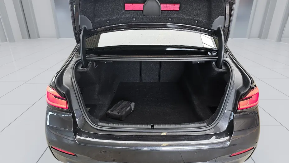 BMW Seria 5 520d xDrive mHEV M Sport sport-aut