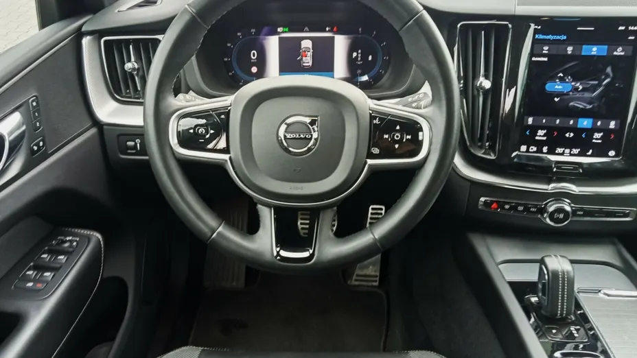 VOLVO XC60 XC60 B5 D AWD Plus Dark aut