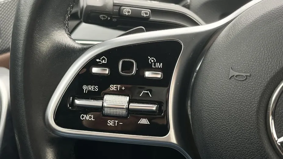 MERCEDES-BENZ CLA CLA 200 d Edition 1 8G-DCT
