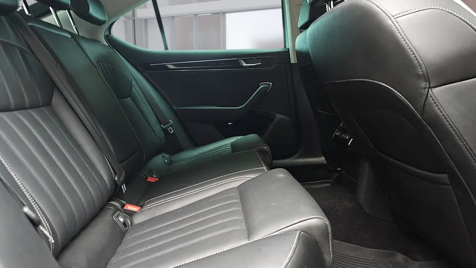 SKODA Superb Superb 2.0 TDI SCR 4x4 L&K DSG