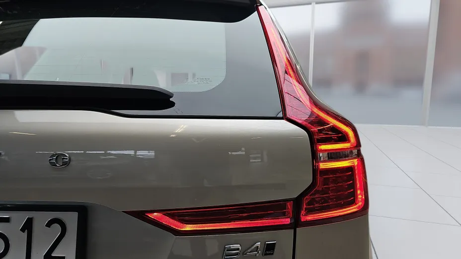 VOLVO XC60 XC60 B4 D AWD Inscription aut