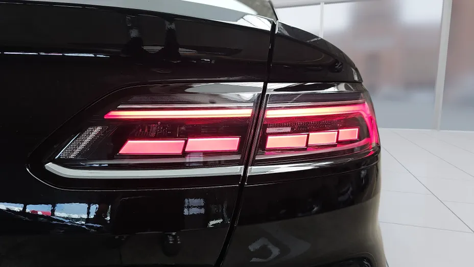VOLKSWAGEN Arteon Arteon 2.0 TSI Elegance DSG