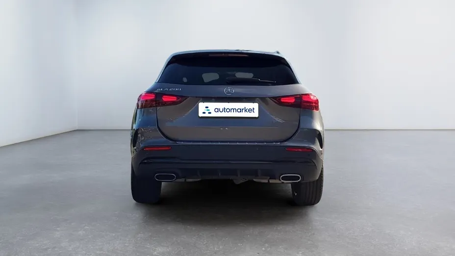 MERCEDES-BENZ GLA GLA 200 AMG Line
