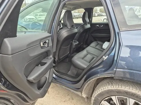 VOLVO XC60 XC60 B4 D AWD Plus Dark aut