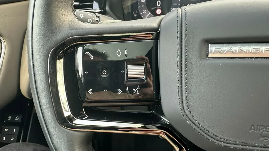 LAND ROVER Range Rover Velar Velar 3.0 D300 mHEV Dynamic HSE