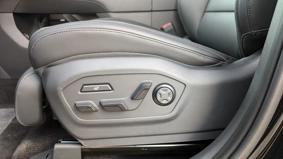 HYUNDAI Santa Fe Santa Fe 1.6 T-GDI HEV Calligraphy 4WD aut 6os. Nowy