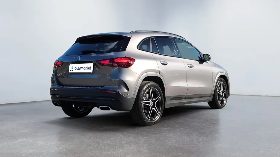 MERCEDES-BENZ GLA GLA 200 AMG Line