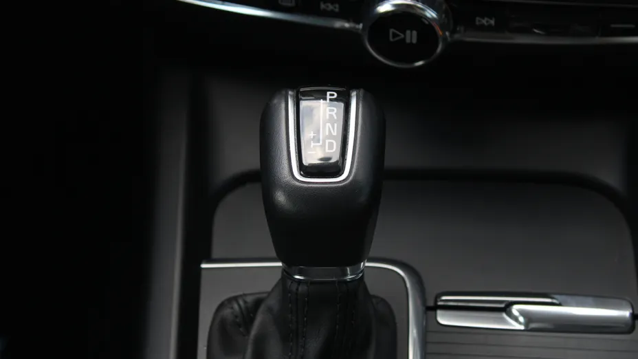 VOLVO V60 V60 D4 SCR Momentum aut