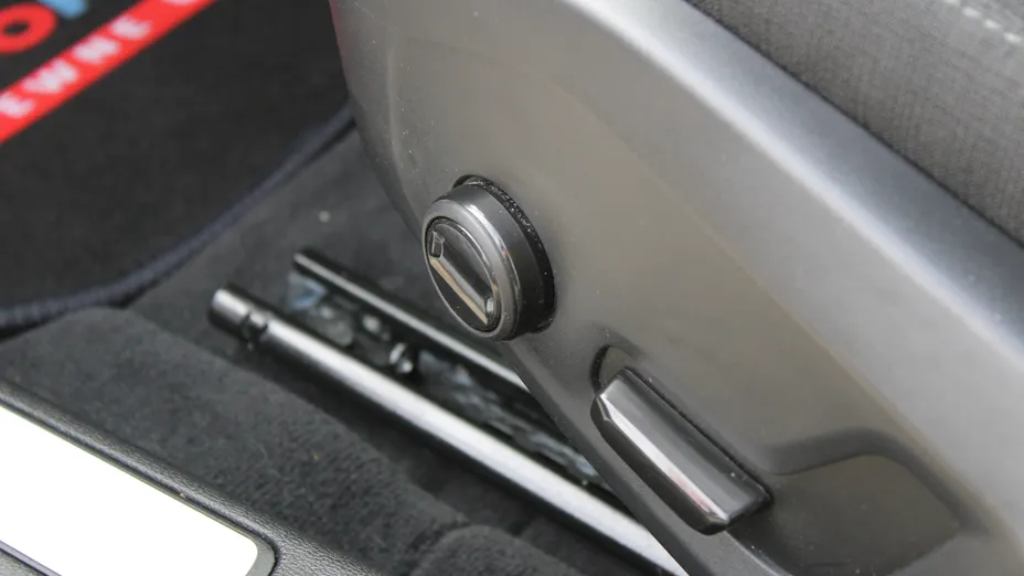 VOLVO V60 V60 D4 SCR Momentum aut