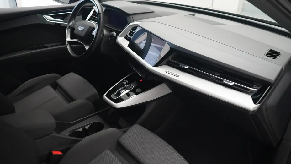 AUDI Q4 Q4 e-tron 50 77kWh Quattro S Line