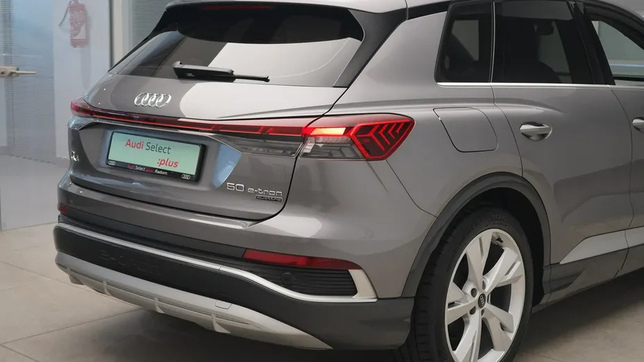 AUDI Q4 Q4 e-tron 50 77kWh Quattro S Line