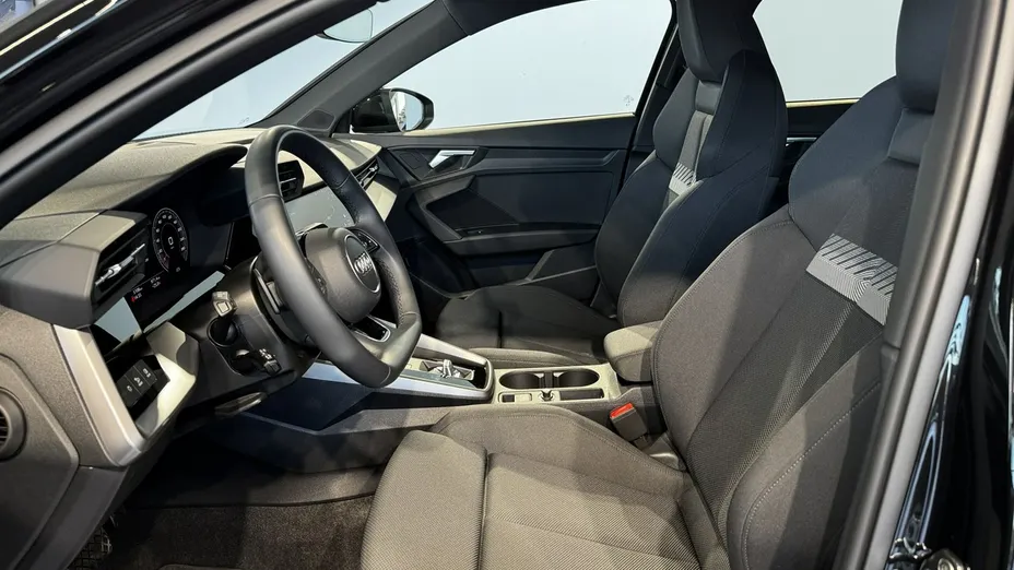 AUDI A3 A3 35 TFSI mHEV S Line S tronic