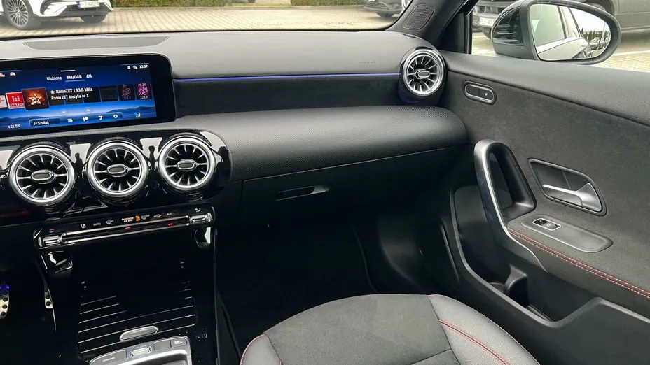 MERCEDES-BENZ A Klasa A 200 7G-DCT