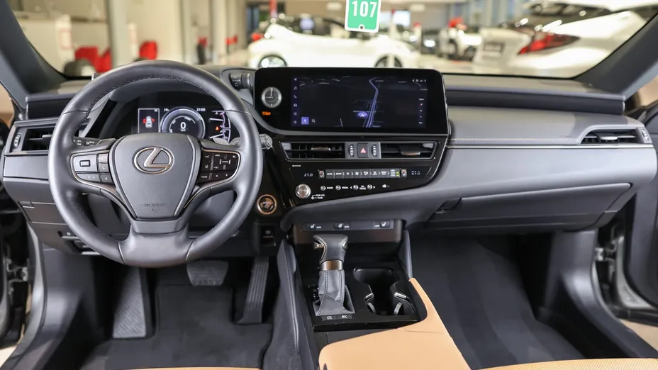 LEXUS ES ES 300h Business Edition
