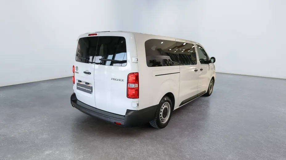 TOYOTA Proace Proace Kombi 2.0 D-4D Long 2,8t