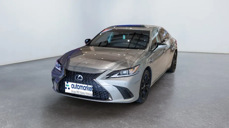 LEXUS ES ES 300h F Sport Design