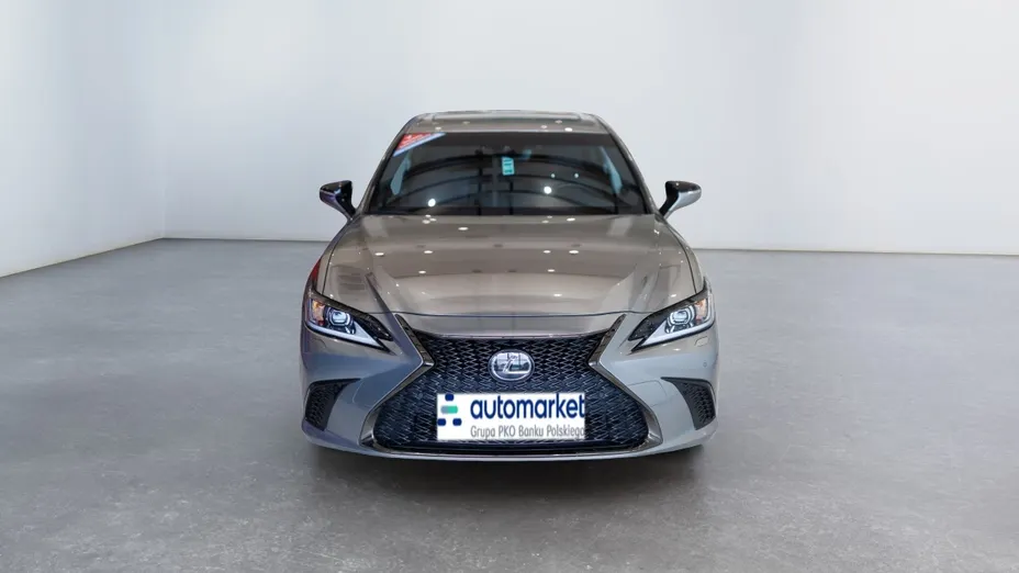 LEXUS ES ES 300h F Sport Design