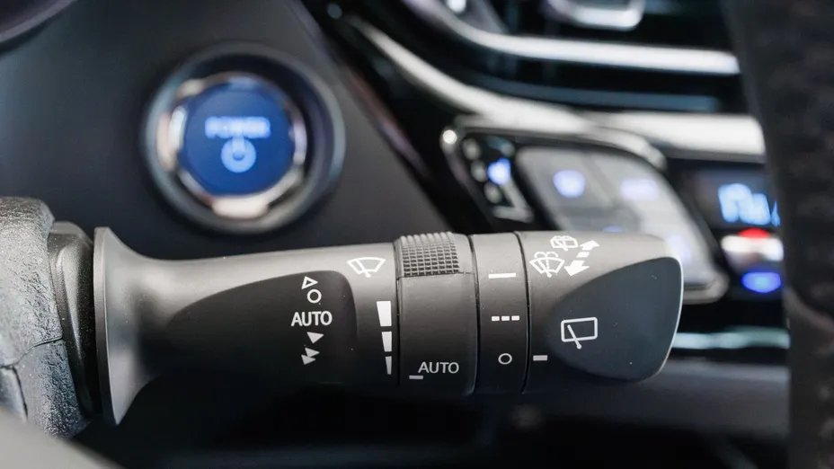 TOYOTA C-HR C-HR 1.8 Hybrid Style