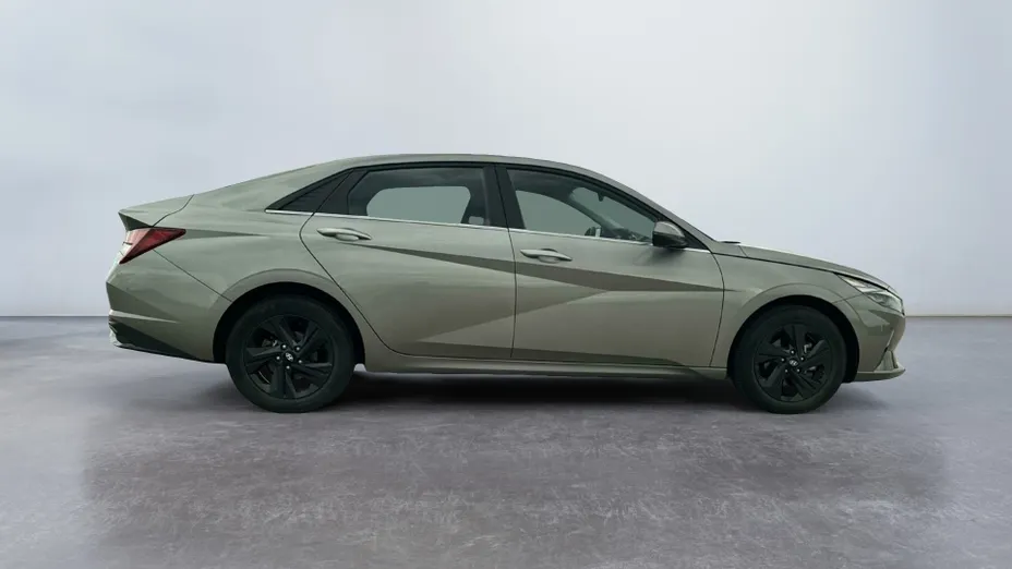 HYUNDAI Elantra Elantra 1.6 Smart CVT