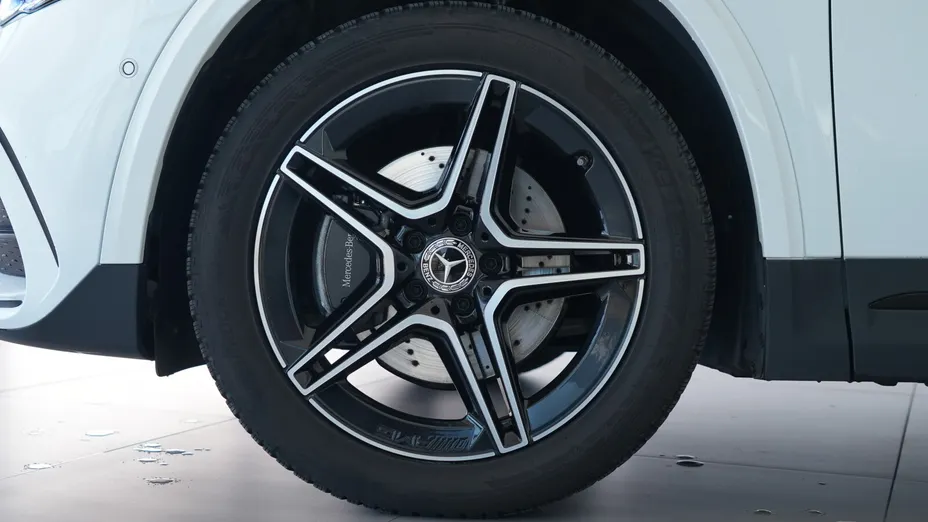 MERCEDES-BENZ GLA GLA 200 d AMG Line 8G-DCT