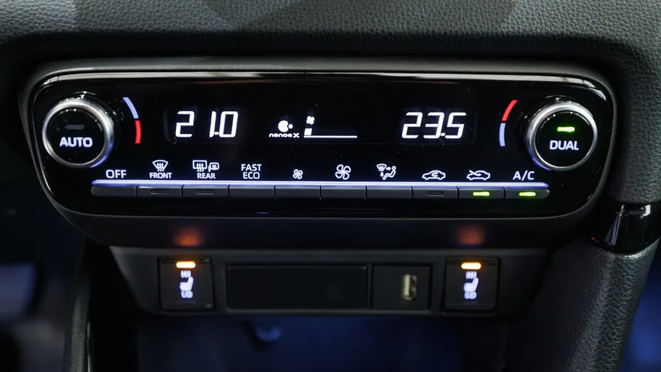 TOYOTA Yaris Yaris Hybrid 1.5 Selection Style